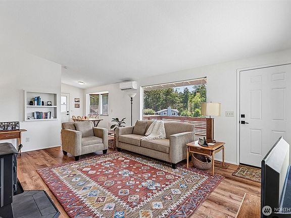 4th image of 2648 San Juan Street
