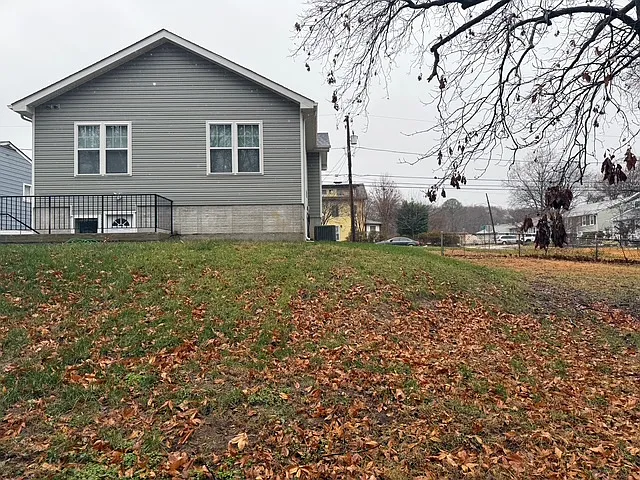 2 bed, 1116 sqft, $2,000 — Photo 2