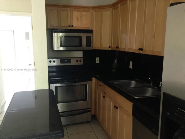 1777 Venice Ln APT 233, North Miami, FL 33181