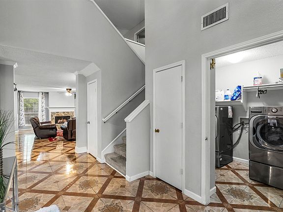 5th image of 3332 Raleigh Dr