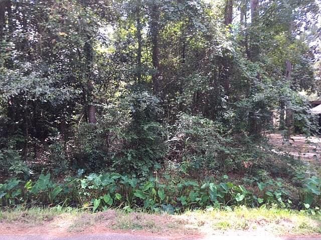 1st image of E Spruce St