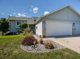652 8th Ave S, Casselton, ND 58012