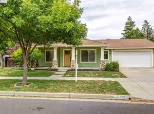 1243 Meadow Dr, Livermore, CA 94551