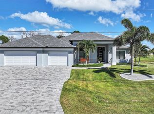 47 Tournament Rd, Rotonda West, FL 33947