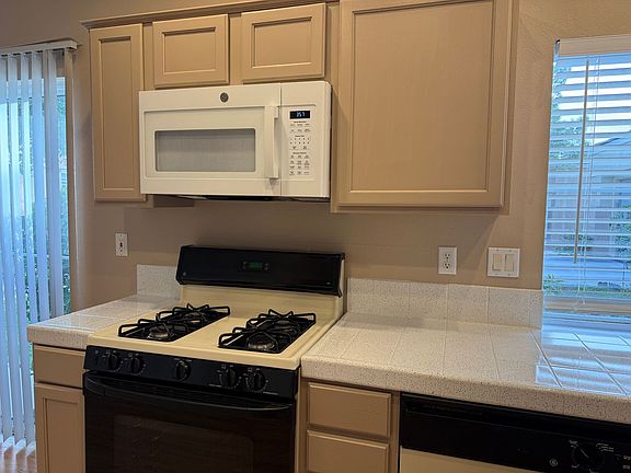 2nd image of 641 Bear Grass St