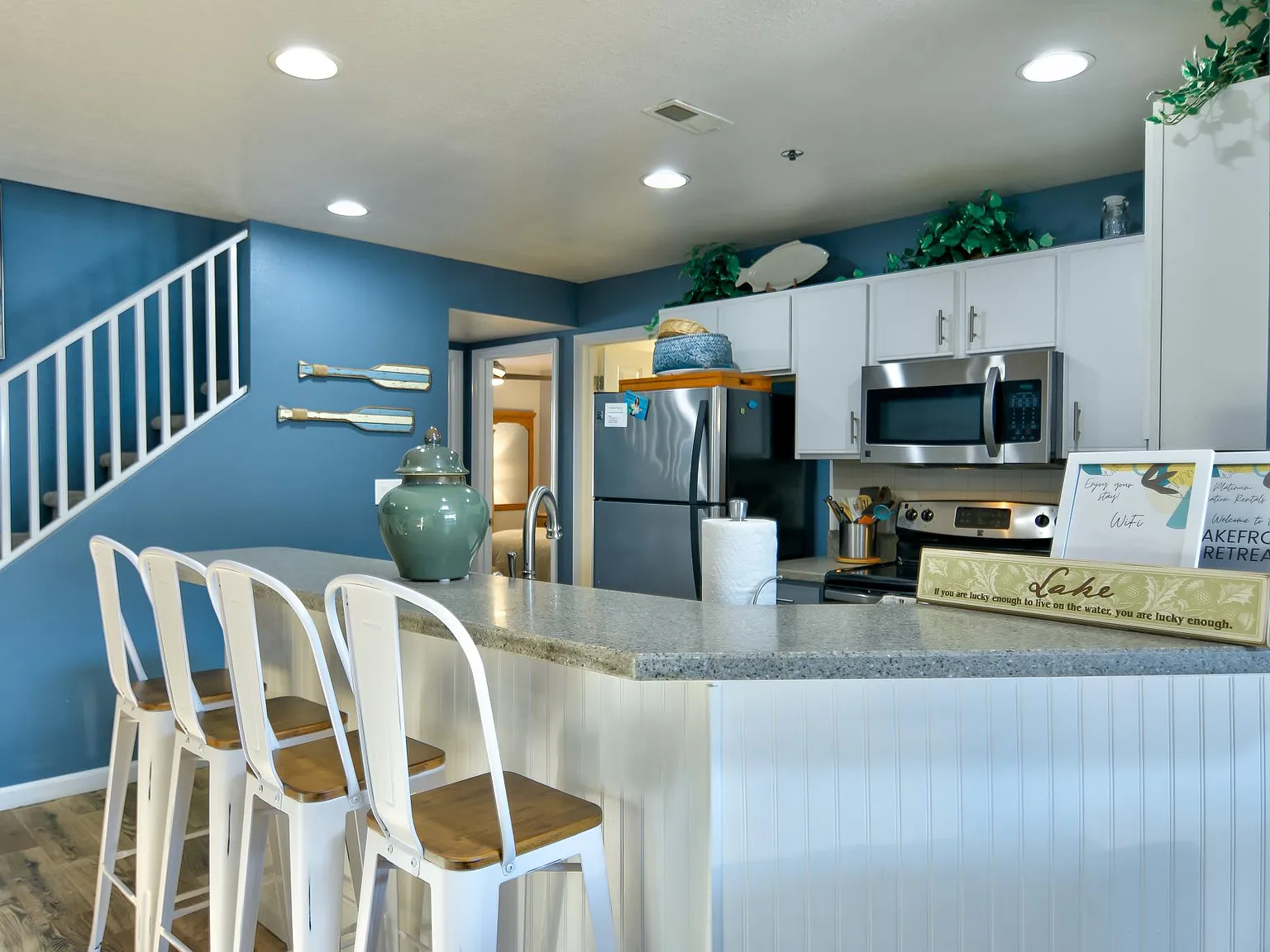 4800 Eagleview Dr — Photo 3