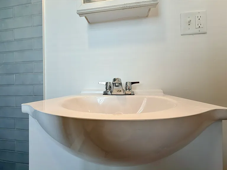 44 Melrose St #4 — Photo 19