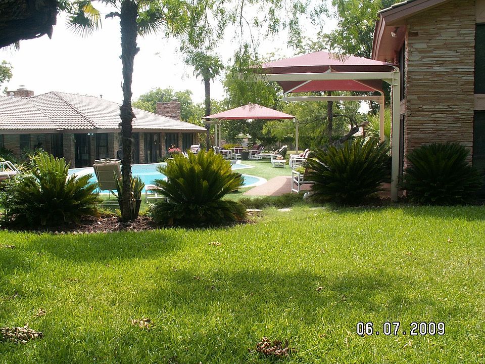 Main house,Pool & pool house