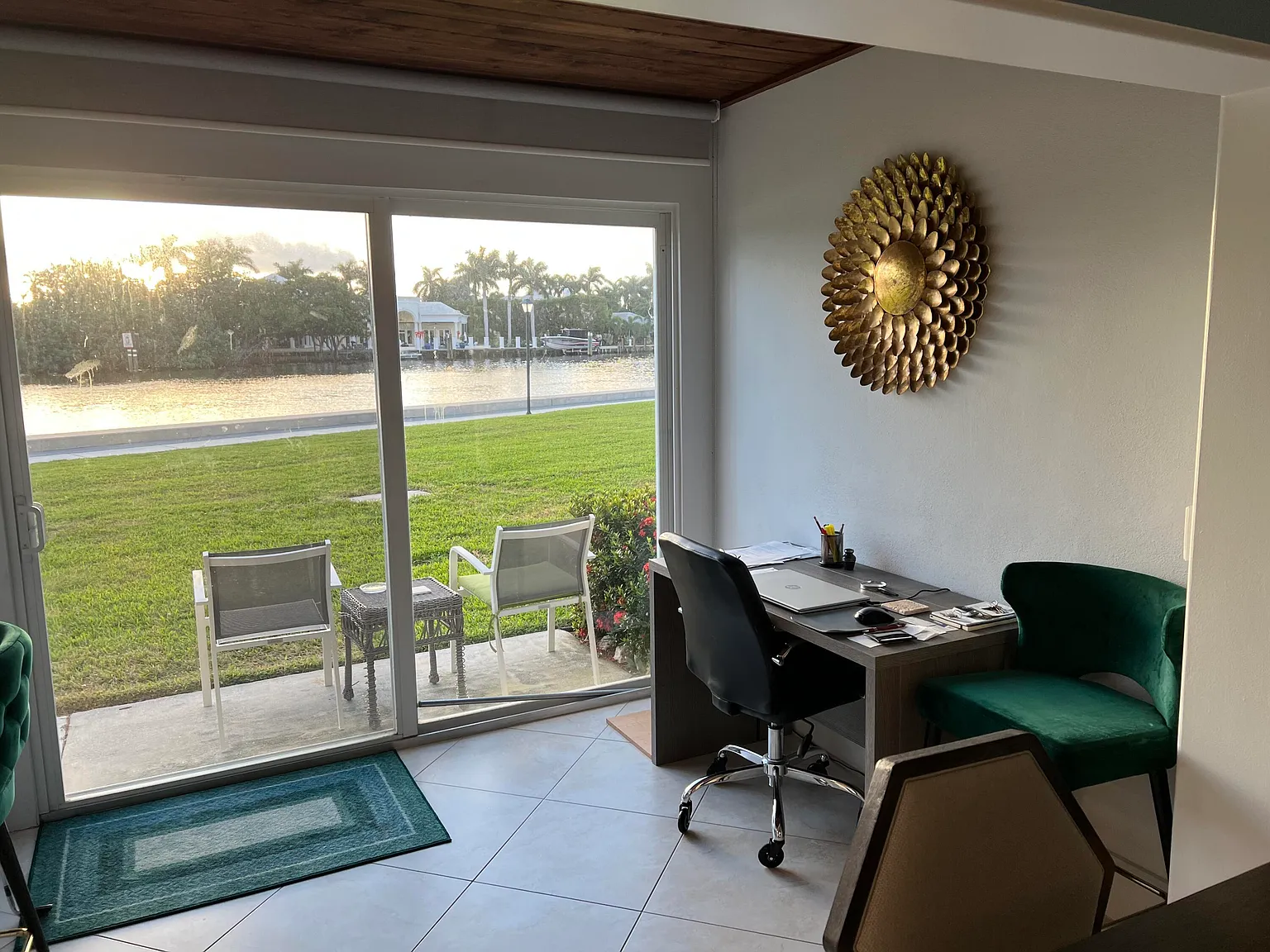 1 bed, 1.5 bath, 950 sqft, $2,475 — Photo 2