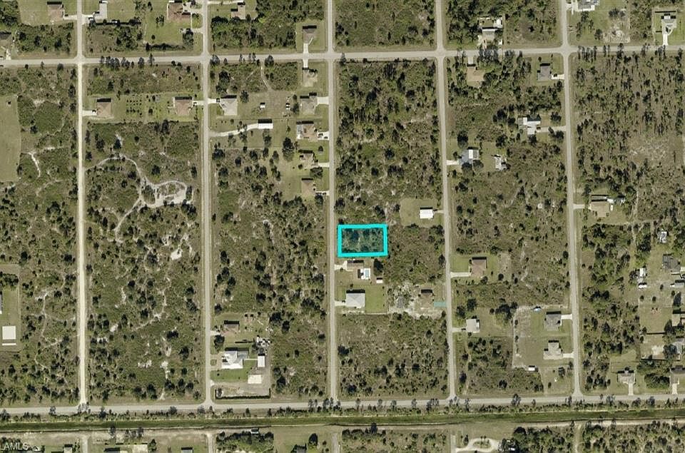 2nd image of 810 Hibiscus Ave