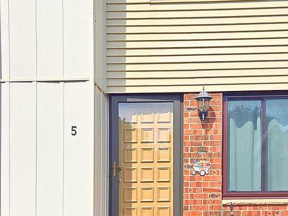 4th image of 1415 Oakes ROAD #5