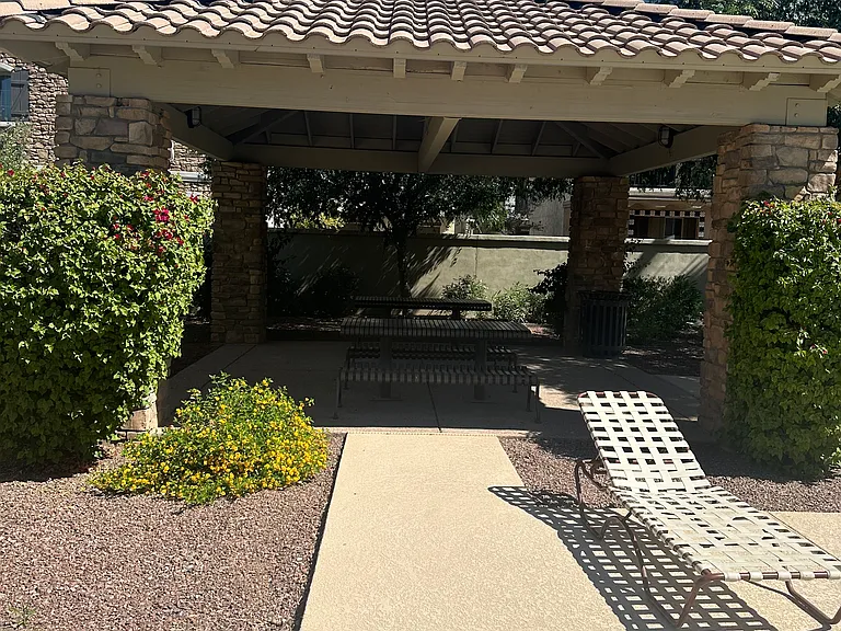 2670 S Voyager Dr #109 — Photo 23