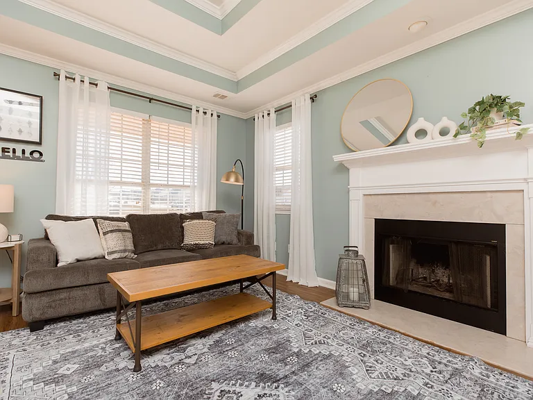 208 Falkirk Dr — Photo 11