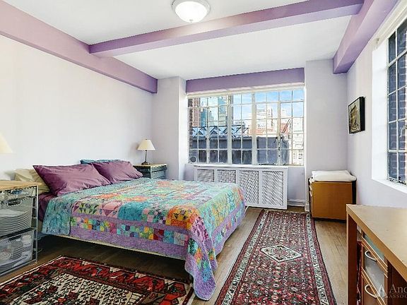 3rd image of 320 E 42nd St APT 1601