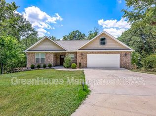 6 Lyneham Ln, Bella Vista, AR 72714