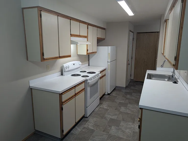 Silverwood Apartments — Photo 125
