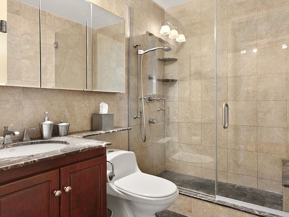2nd image of 250 W 89th St APT 11G