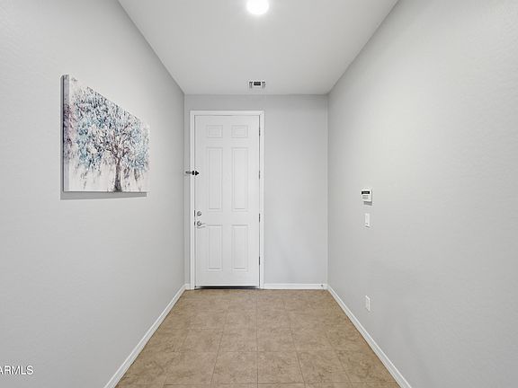 5th image of 35040 N JAMAICA HOPE Way