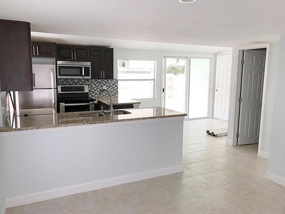 2nd image of 702 S D St #1