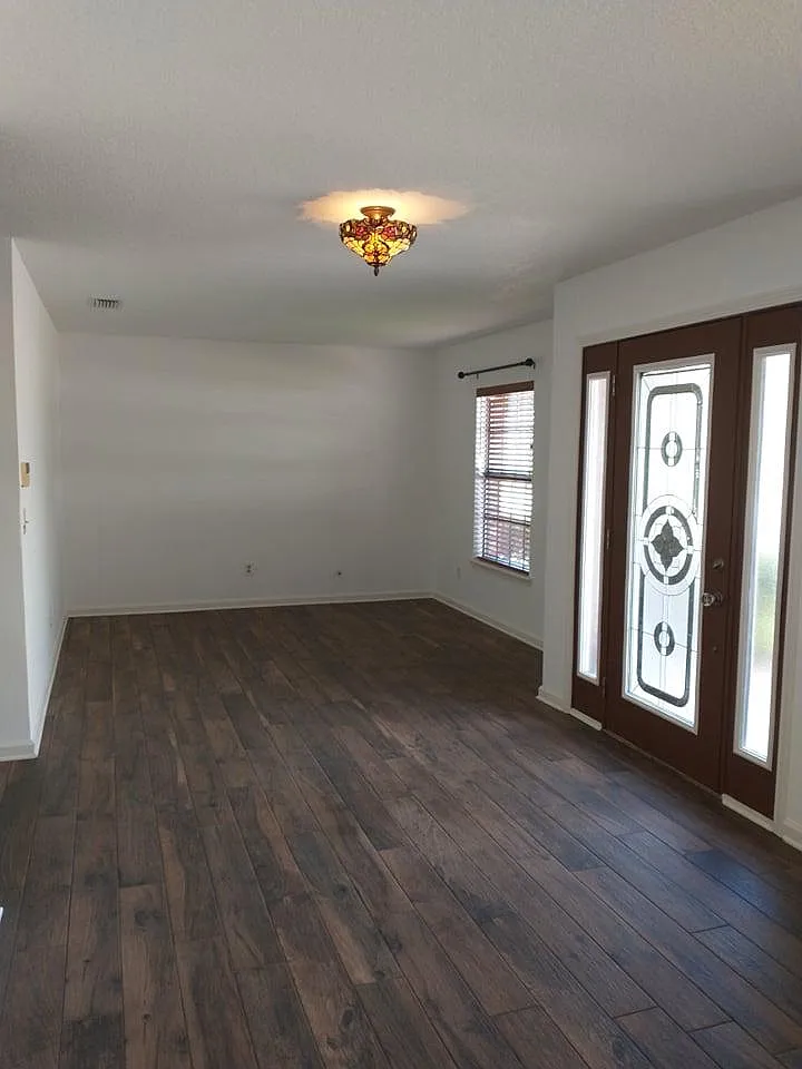 Building Photo - 6979 Seaboard Ave