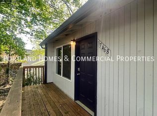 17468 SE Powell Blvd, Portland, OR 97236