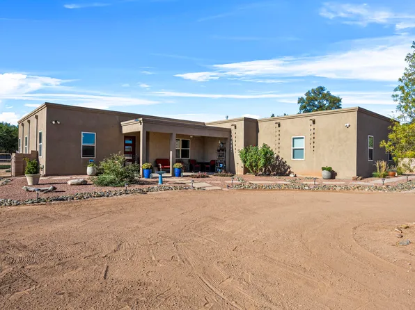 26 Leibel Ct, Los Lunas, NM 87031