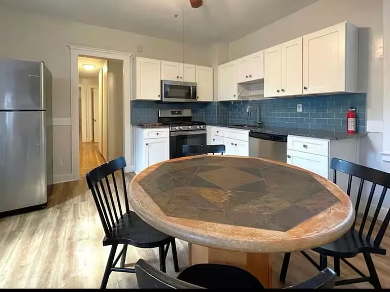 48 Lyon St #9 — Photo 7