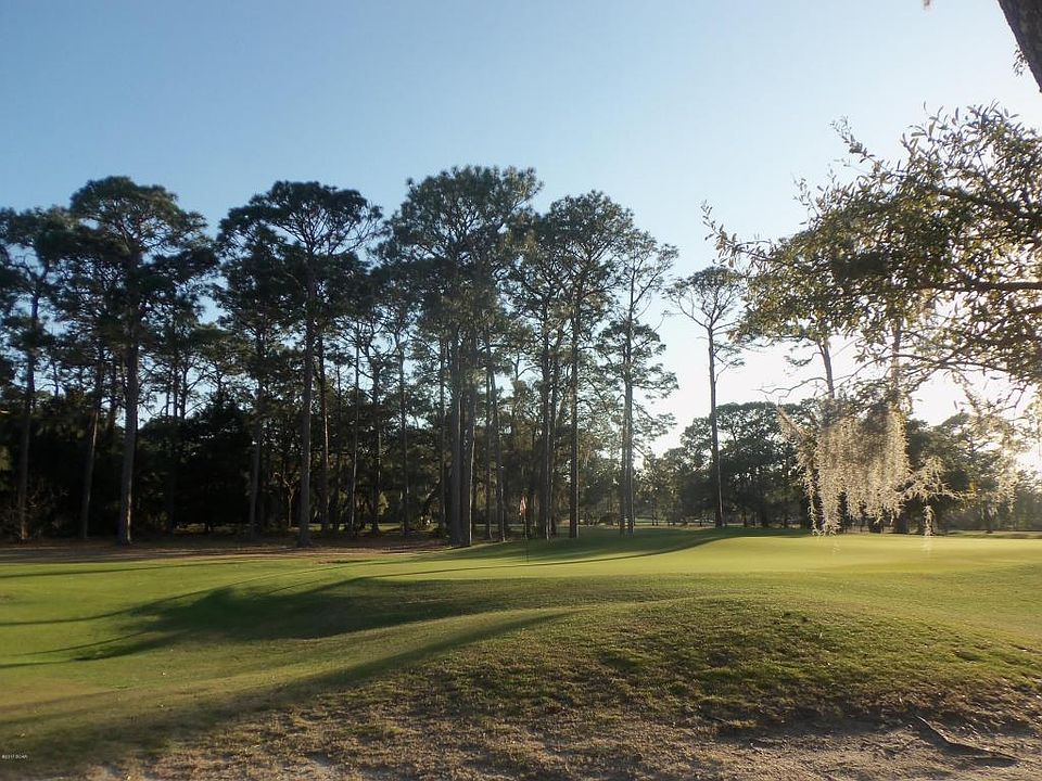 1st image of 2107 Country Club Dr