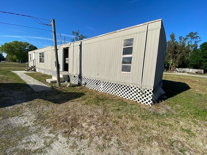 1st image of 8086 Heck Dr #16