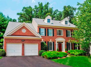 8914 Falls Farm Dr, Potomac, MD 20854