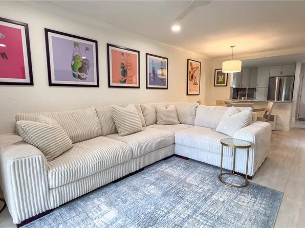 954 La Costa Cir Unit 1, Sarasota, FL 34237