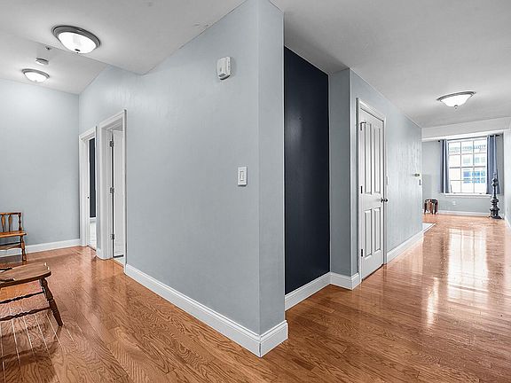 3rd image of 1515 Lafayette Ave Unit 601