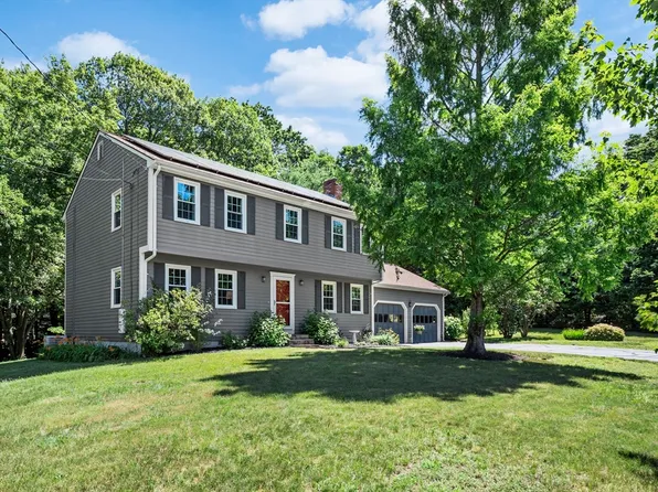 24 Barnstable Rd, Norfolk, MA 02056
