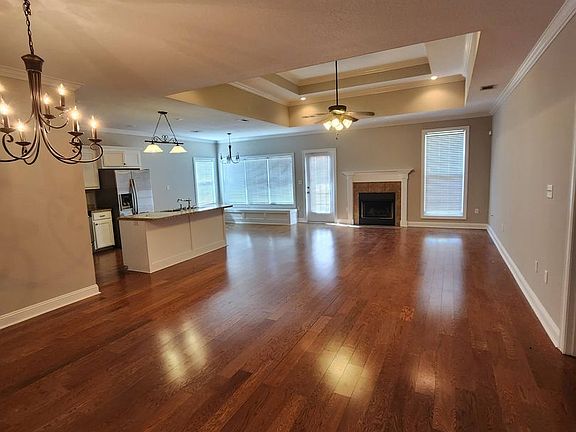 2nd image of 3835 Napa Dr