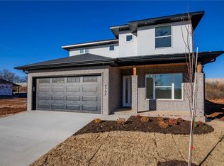 4706 Fieldcrest Ter, Rogers, AR 72758