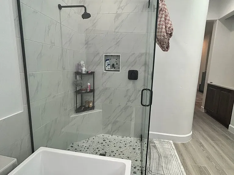 4736 N Diana Ave — Photo 25