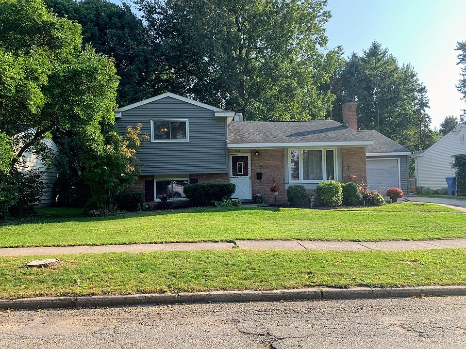 1st image of 2800 Greenbriar Ave