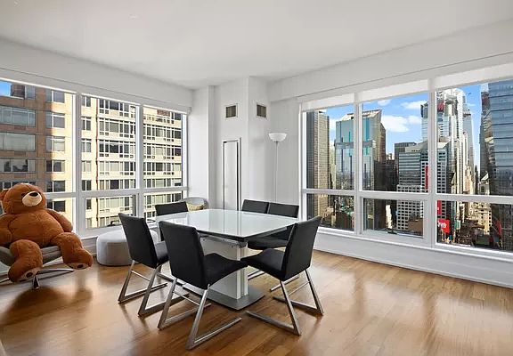 3rd image of 350 W 42nd St APT 37D
