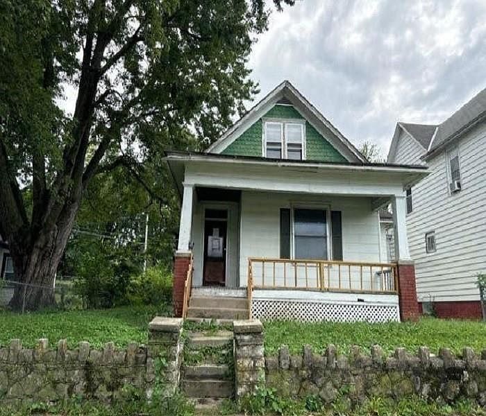 1st image of 3004 Olive St