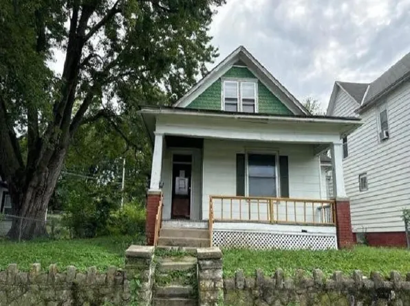 3004 Olive St, Saint Joseph, MO 64507