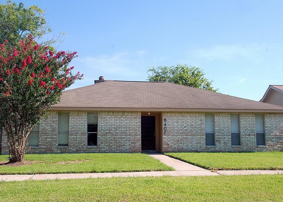 1st image of 8407 Ashwyne Ln