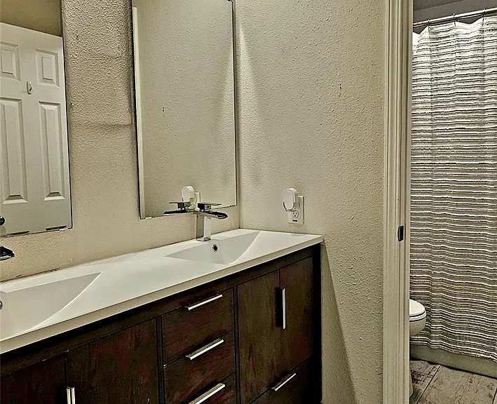 140 S Winterport Cir — Photo 28