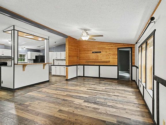 4th image of 4830 Mount Bliss Rd