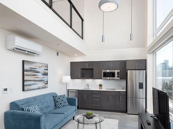 3rd image of 736 Bellevue Pl E #106-F