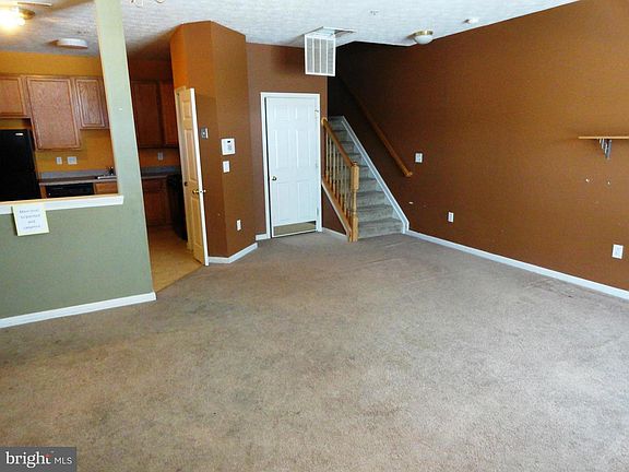3rd image of 8222 Barrington Ct #19