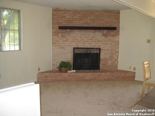 5th image of 203 Ravenhill Dr