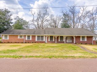 205 S 3rd St, COLLINS, MS 39428