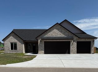12086 E Pepperwood St, Wichita, KS 67226