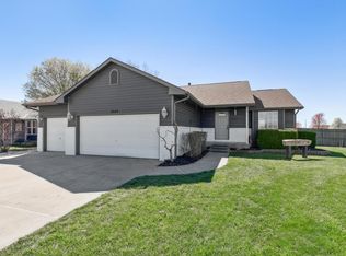 1203 E Red River Dr, Clearwater, KS 67026