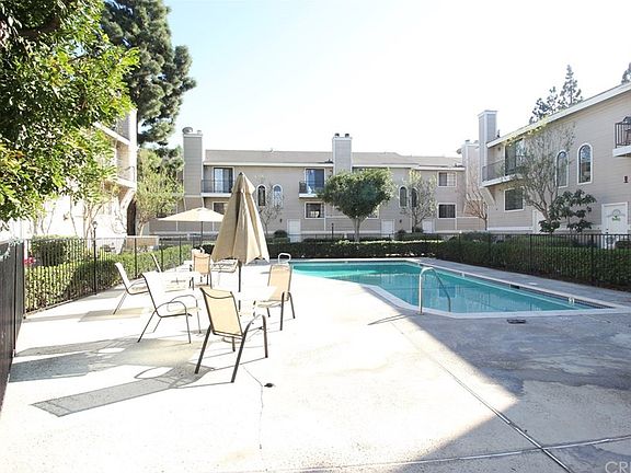 3rd image of 8338 Woodley Pl Unit 46